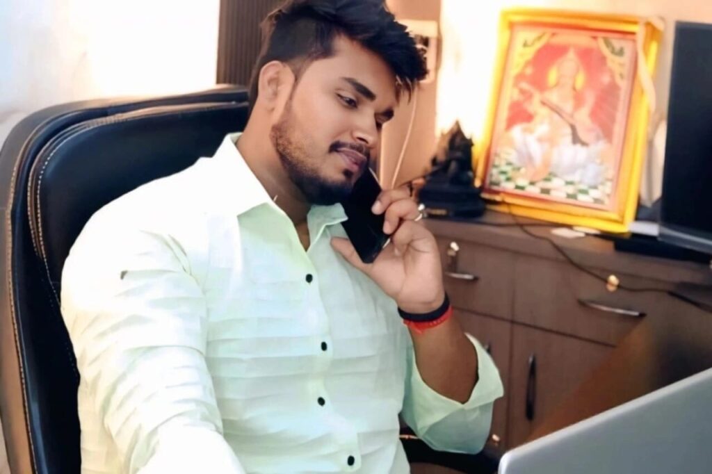 my office pic.jpg